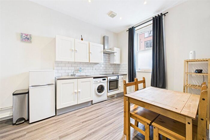 1 Bedroom Apartment To Rent In Birchett Road, Aldershot, Hampshire, GU11