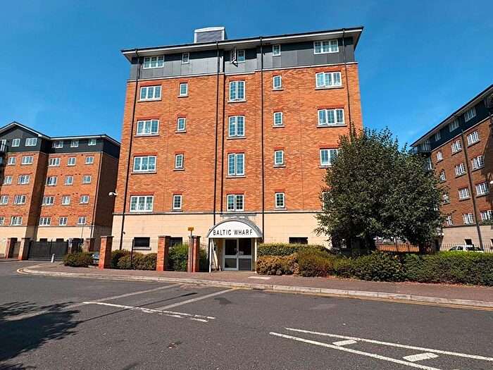 2 Bedroom Flat To Rent In Clifton Marine Parade, Gravesend, DA11