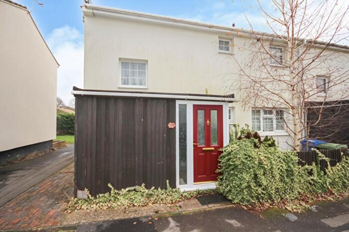 3 Bedroom End Of Terrace House To Rent In Ashbourne, Bracknell, RG12