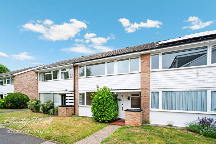 3 Bedroom Terraced House For Sale In Sims Walk, London, SE3