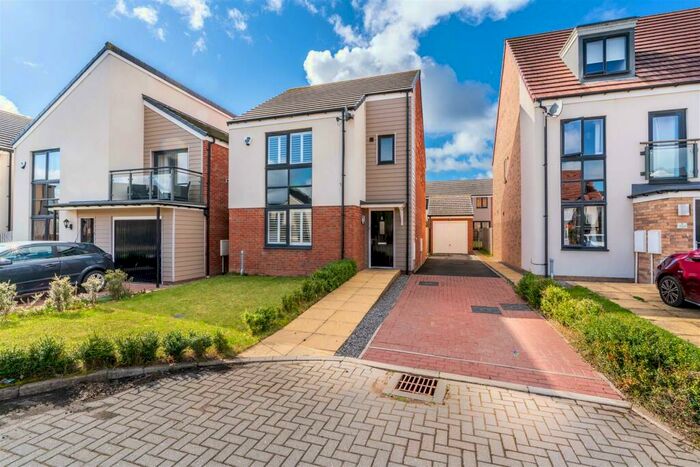 3 Bedroom Detached House To Rent In Iveston Avenue, Great Park, Gosforth, NE13