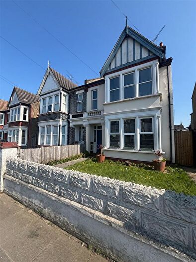 3 Bedroom Property To Rent In Valkyrie Road, Westcliff-On-Sea, SS0