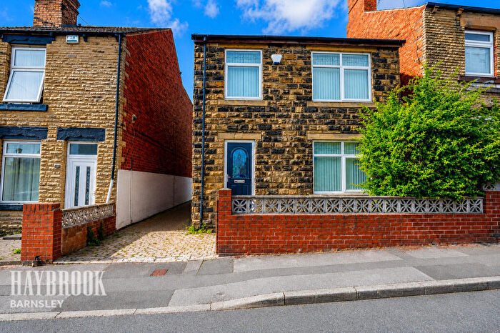 3 Bedroom Detached House For Sale In Cherry Tree Street, Elsecar, S74