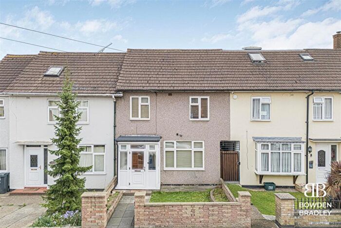 2 Bedroom Terraced House For Sale In Burrow Road, Chigwell, IG7