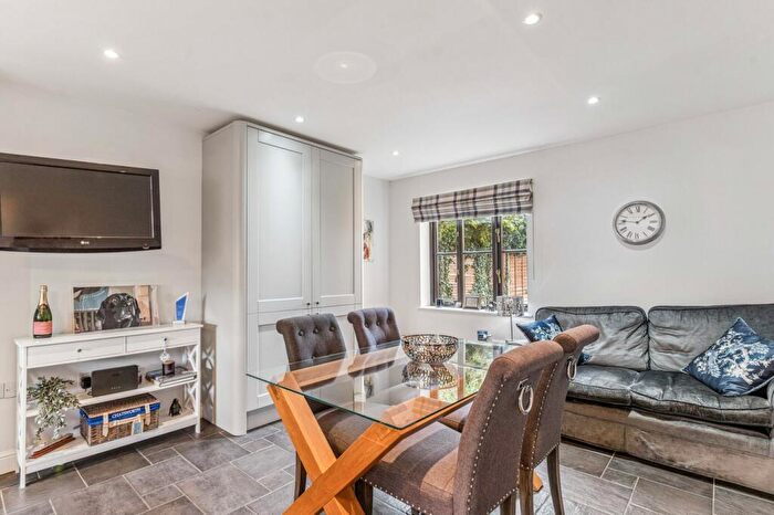 5 Bedroom Detached House For Sale In Whiteman Close, Langford, Biggleswade, SG18