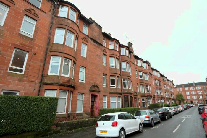 2 Bedroom Flat To Rent In Fairlie Park Drive, Glasgow, G11