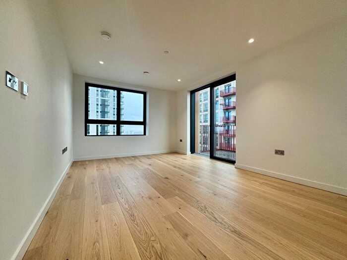 2 Bedroom Flat To Rent In Northam Tower, Mabyn Lane, Greenwhich Peninsula, London, SE10