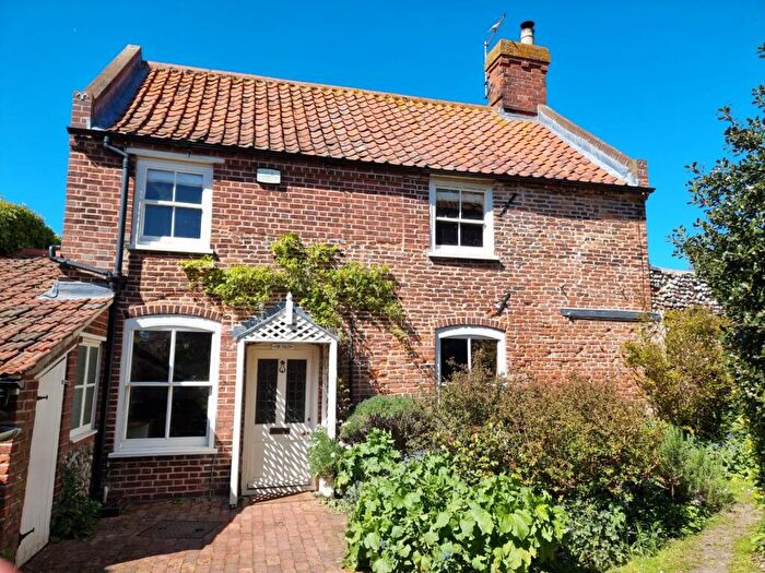 2 Bedroom Cottage For Sale In Wrights Yard, Cley, Holt, Norfolk, NR25