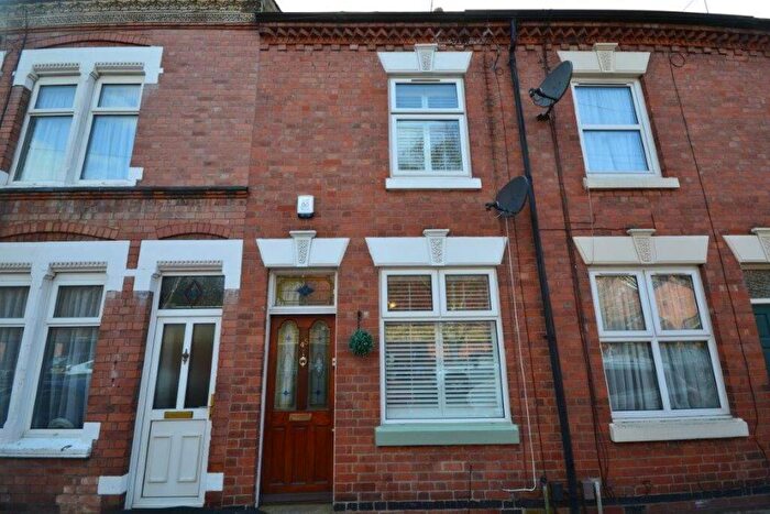2 Bedroom Terraced House To Rent In West Avenue, Leicester, LE2