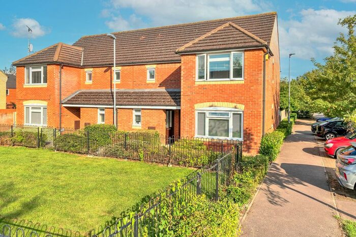 2 Bedroom Maisonette For Sale In Burtons, Meldreth, SG8