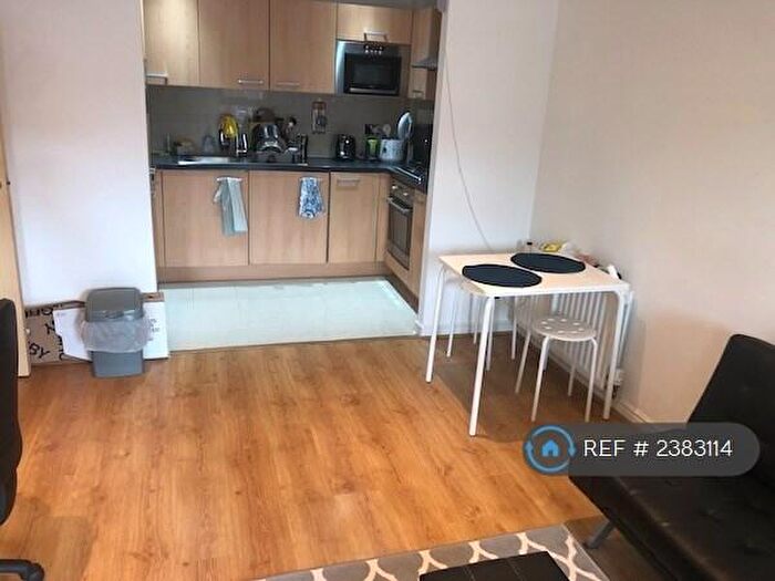 1 Bedroom Flat To Rent In Warneford Court, London, NW9