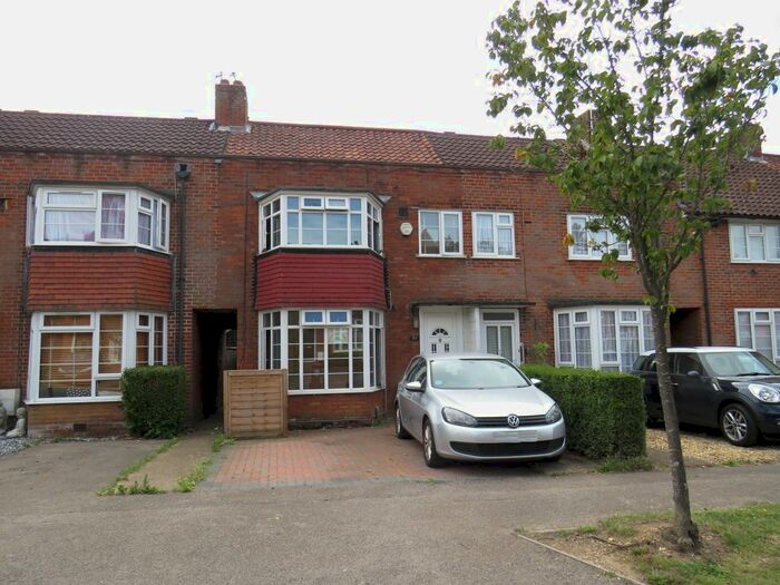3 Bedroom Property To Rent In Newfields, Welwyn Garden City AL8