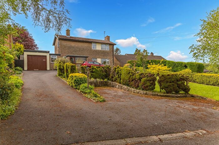 3 Bedroom Detached House For Sale In Wingfield Road, Oakerthorpe, Alfreton, Derbyshire., DE55