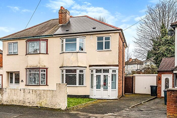 3 Bedroom Semi-Detached House To Rent In Brooklyn Grove, Bilston, West Midlands, WV14