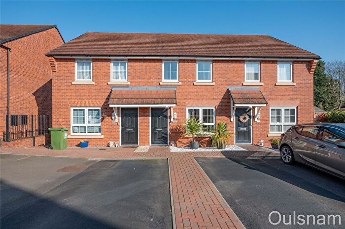 2 Bedroom Detached House For Sale In Oakdale Close, Redditch, Worcestershire, B98