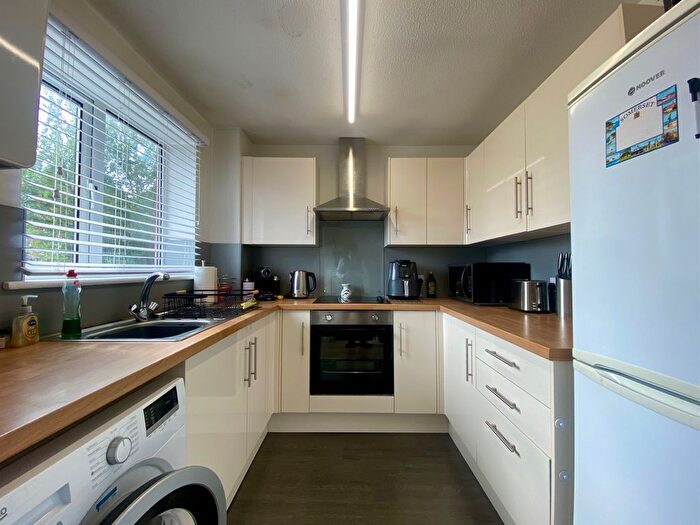 2 Bedroom Terraced House To Rent In Sandpiper Close, Worcester, WR5