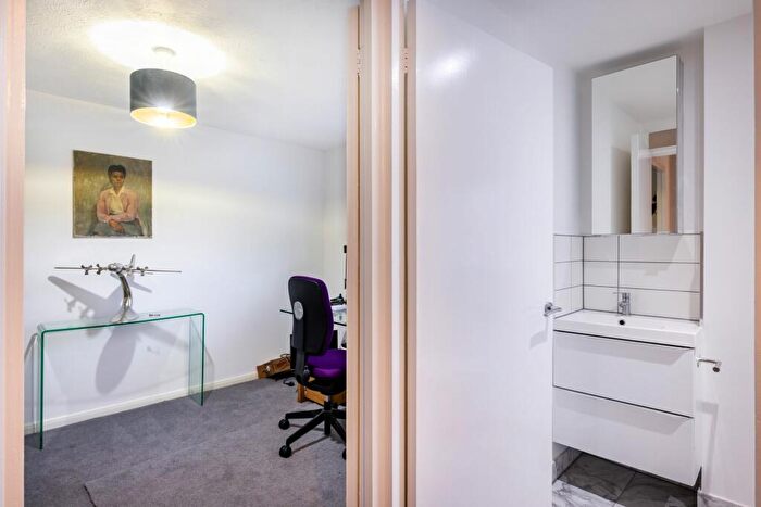 3 Bedroom Terraced House For Sale In Holmbush Close, Haywards Heath, RH16