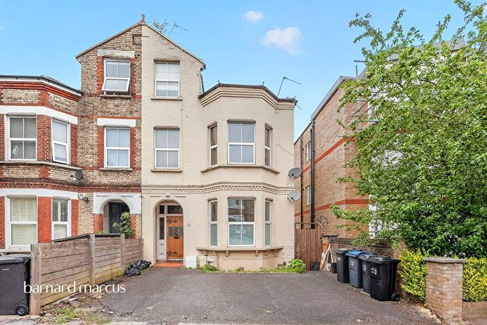 2 Bedroom Flat For Sale In Moreton Road, South Croydon, CR2