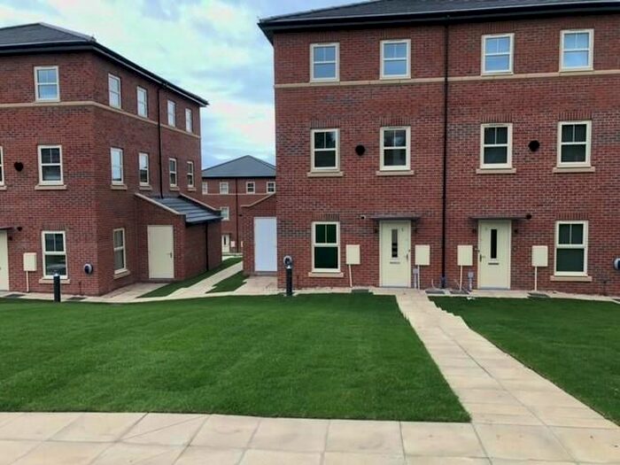 2 Bedroom Terraced House To Rent In Middleham Lane, Leeds, LS14