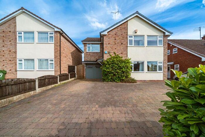 4 Bedroom Detached House For Sale In Milestone Drive, Hagley, DY9