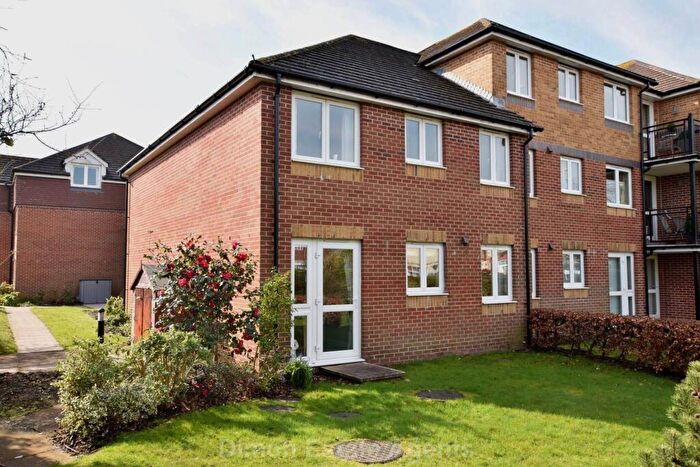 2 Bedroom Retirement Property For Sale In Canberra Close, Gosport, PO12