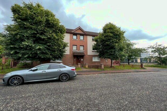 2 Bedroom Flat To Rent In Dalriada Crescent, Motherwell, ML1