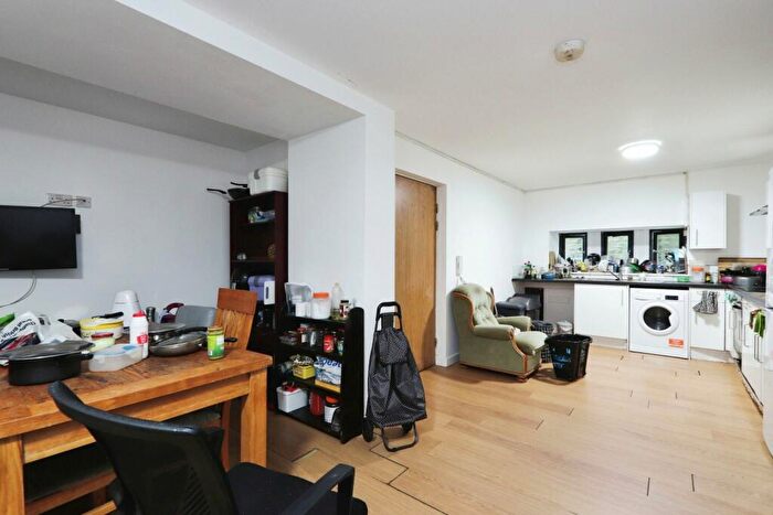 1 Bedroom Apartment For Sale In Oxford Street, Sheffield, South Yorkshire, S6