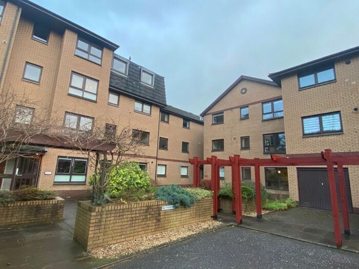 3 Bedroom Flat To Rent In St Teresa Place, Merchiston, Edinburgh, EH10