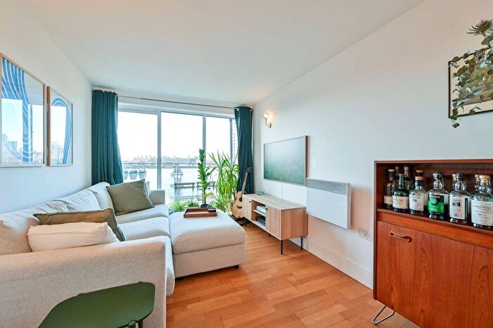 2 Bedroom Flat For Sale In Long Lane, London Bridge, London, SE1