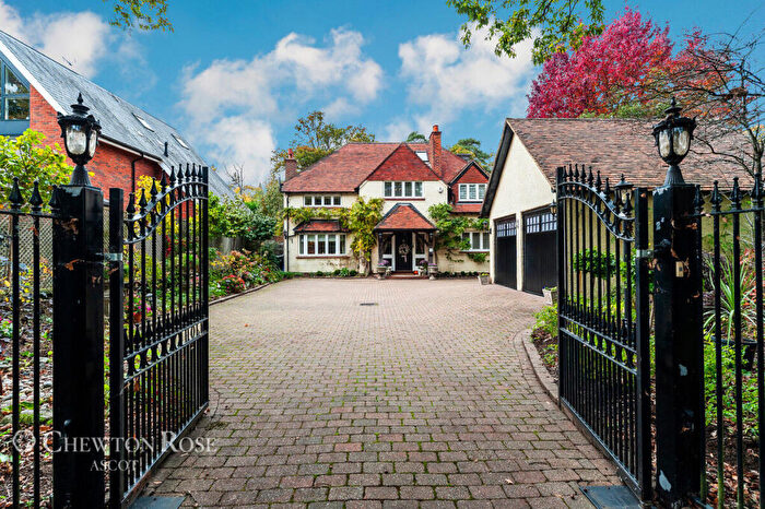 6 Bedroom Detached House For Sale In Larch Avenue, Ascot, SL5