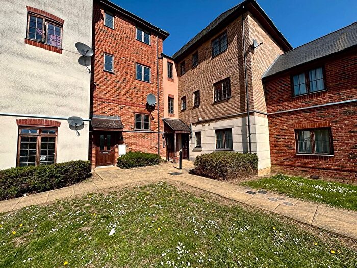 2 Bedroom Flat To Rent In Maida Vale, Milton Keynes, MK10