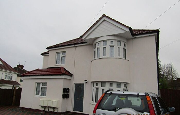 Studio To Rent In Christchurch Avenue, Harrow, Greater London, HA3