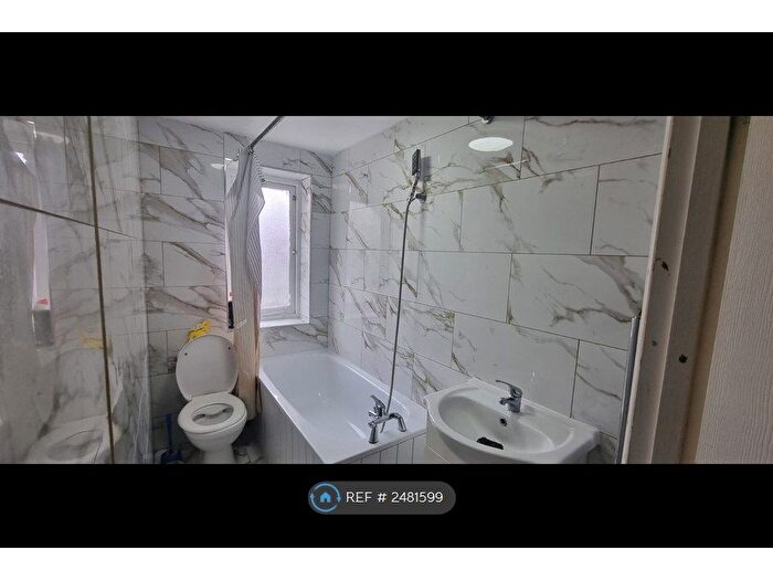 3 Bedroom Terraced House To Rent In Chaplin Road, Dagenham, RM9