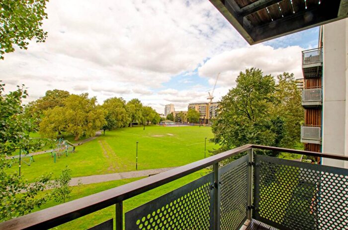 1 Bedroom Flat To Rent In Meath Crescent, , Bethnal Green, London, E2