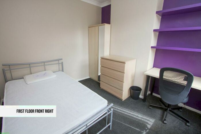 3 Bedroom Terraced House To Rent In Sovereign Road, Earlsdon, Coventry, CV5