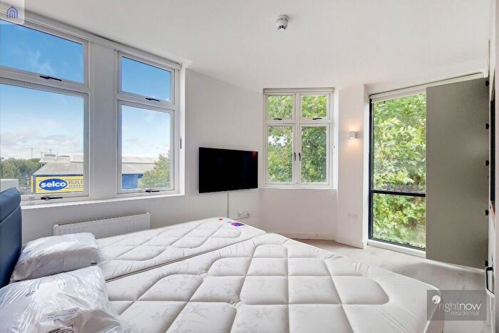 Studio To Rent In Charlton Church Lane, London, SE7