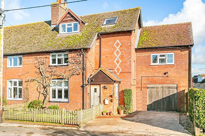 4 Bedroom Semi-Detached House For Sale In Newbury Lane, Compton, Newbury, RG20