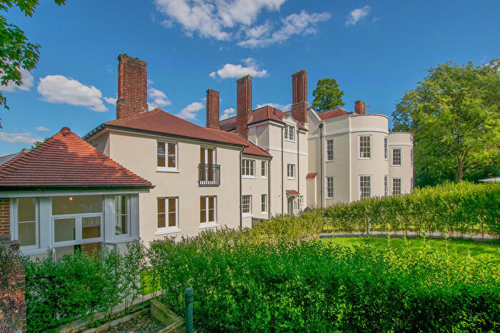 2 Bedroom Apartment To Rent In Kingsmoor House, Essex, CM19