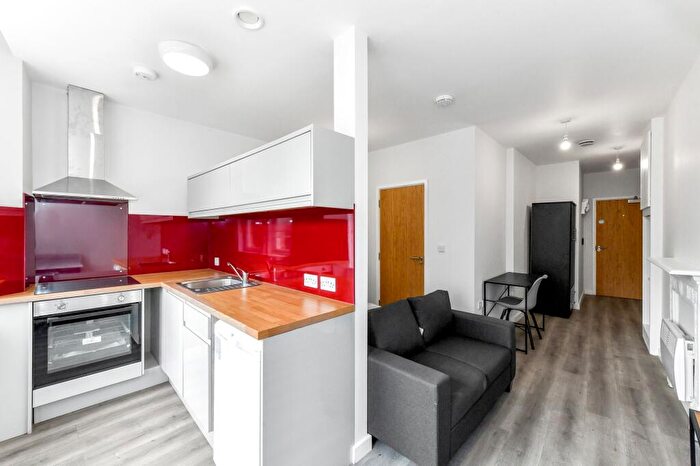 1 Bedroom Flat To Rent In Long Row, Nottingham, NG1