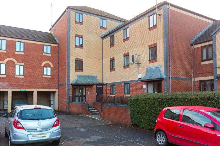 1 Bedroom Apartment To Rent In Crates Close, Kingswood, Bristol, BS15