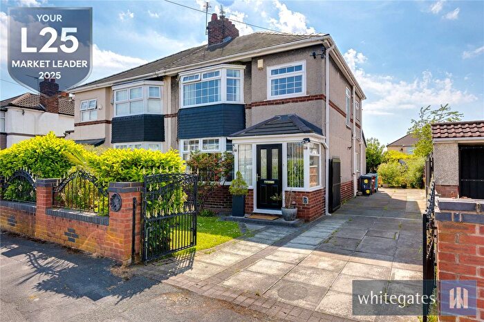 3 Bedroom Semi-Detached House For Sale In Yew Tree Road, Hunts Cross, Liverpool, Merseyside, L25