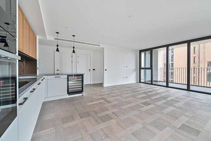 2 Bedroom Flat To Rent In Boxwood Gardens, Wapping, E1W