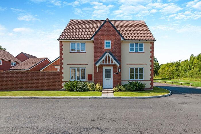 3 Bedroom Detached House For Sale In Dormouse Place, Sedbury, Chepstow, Gloucestershire, NP16