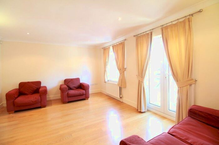 1 Bedroom Flat To Rent In Leslie Road, East Finchley, London, N2