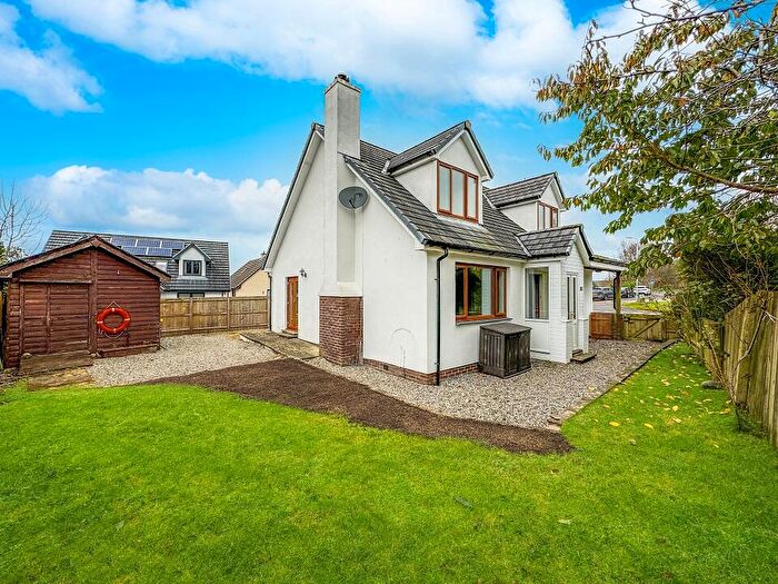 4 Bedroom Detached House For Sale In Etive Park, North Connel, Argyll, PA37