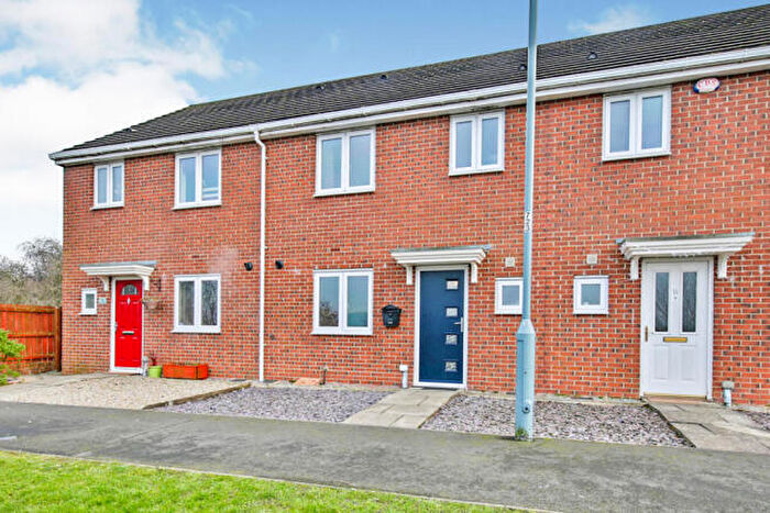 3 Bedroom House To Rent In Hilltop Walk, Langley Park, DH7