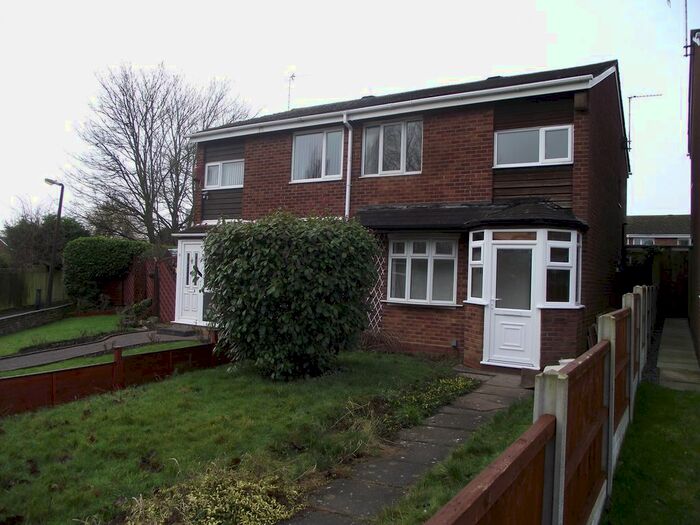 3 Bedroom Semi-Detached House To Rent In Clopton Crescent, Bacons End, Birmingham, B37
