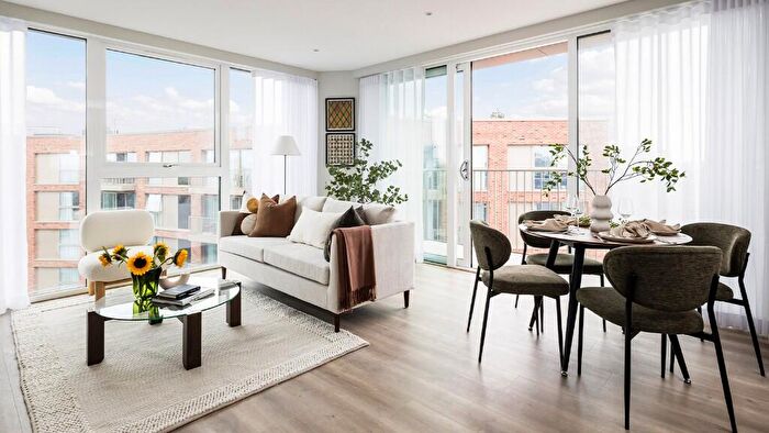 2 Bedroom Apartment For Sale In Grinstead Road, Deptford, SE8