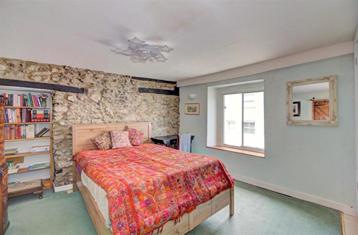 2 Bedroom Cottage For Sale In Malmesbury, SN16