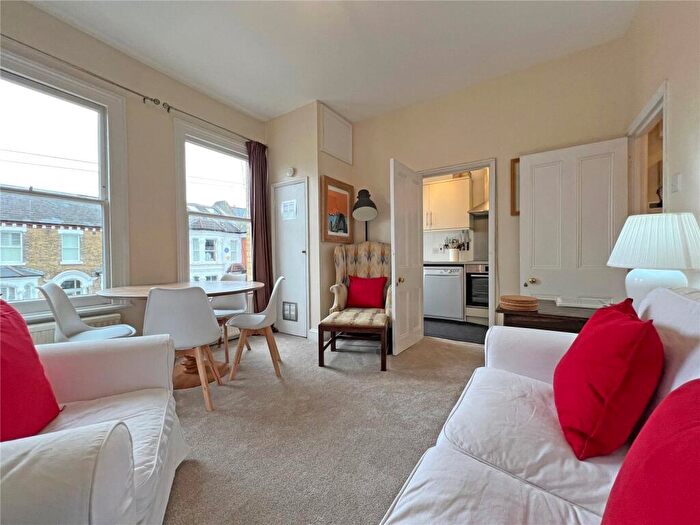 2 Bedroom Apartment To Rent In Sugden Road, London, SW11
